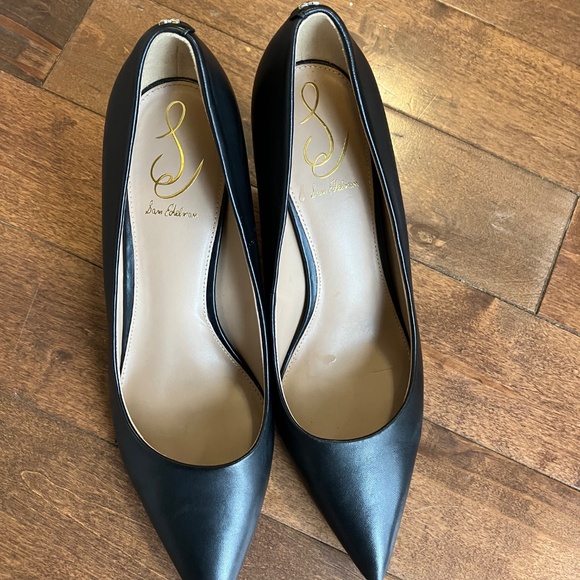 Sam Edelman Vienna Pumps - Picture 2 of 8